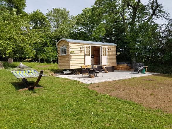 Greendown Shepherds Huts exhibitor at The Glamping Show 2019
