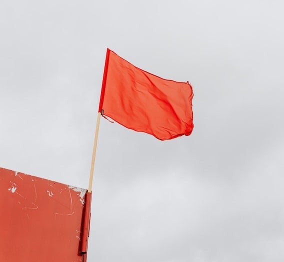 Red Flag (3)